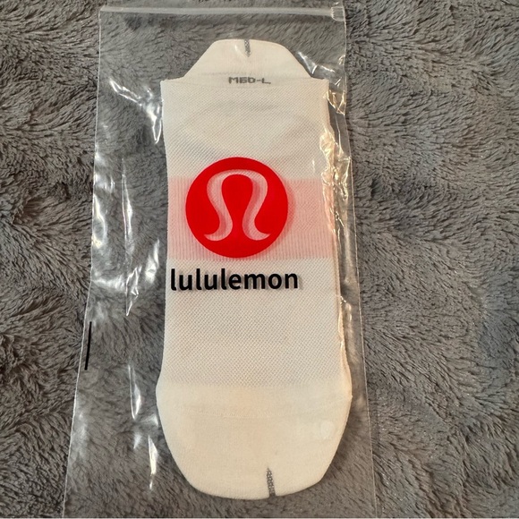 lululemon athletica Accessories - Lululemon Daily Essential ankle socks size Medium-Large